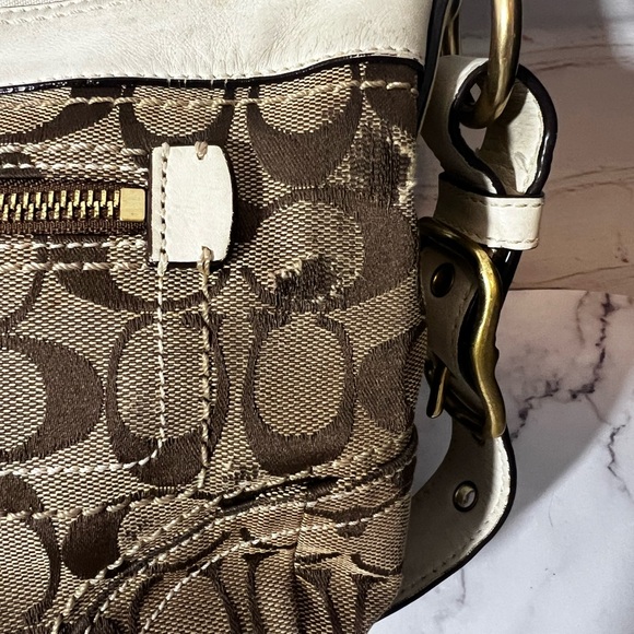 GUC Coach Beige Crossbody - Picture 7 of 12